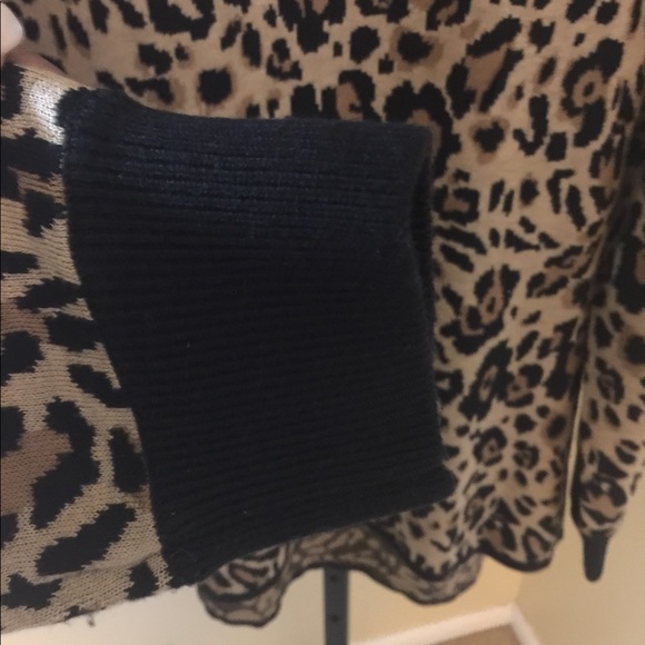 Calvin Klein, Ladies Animal Print Sweater - Picture 6 of 9